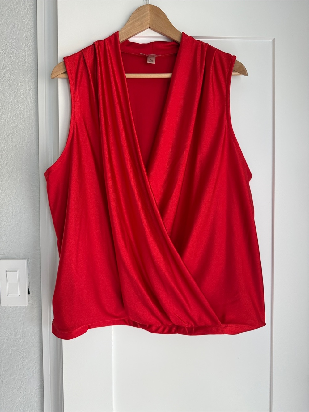 Willow & Root Sleeveless Red Surplice Faux Wrap-Front Women's Tank Top Size XL